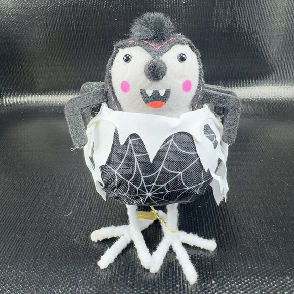 Target Hyde & EEK Featherly Friends Fabric Bird 2024 With Tags Figure Skitter - Picture 9 of 13